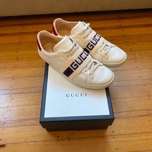 Gucci Sneakers